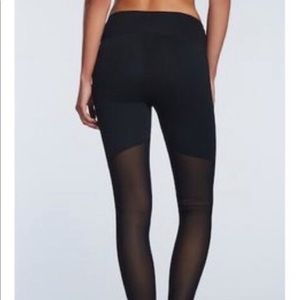 Lululemon mesh back leggings